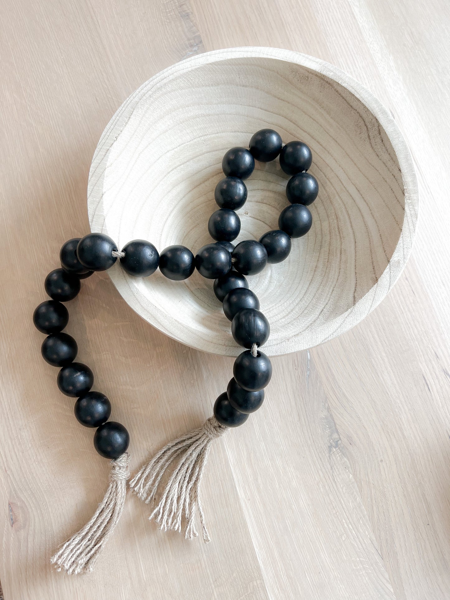 51" Oversized Blk Beads