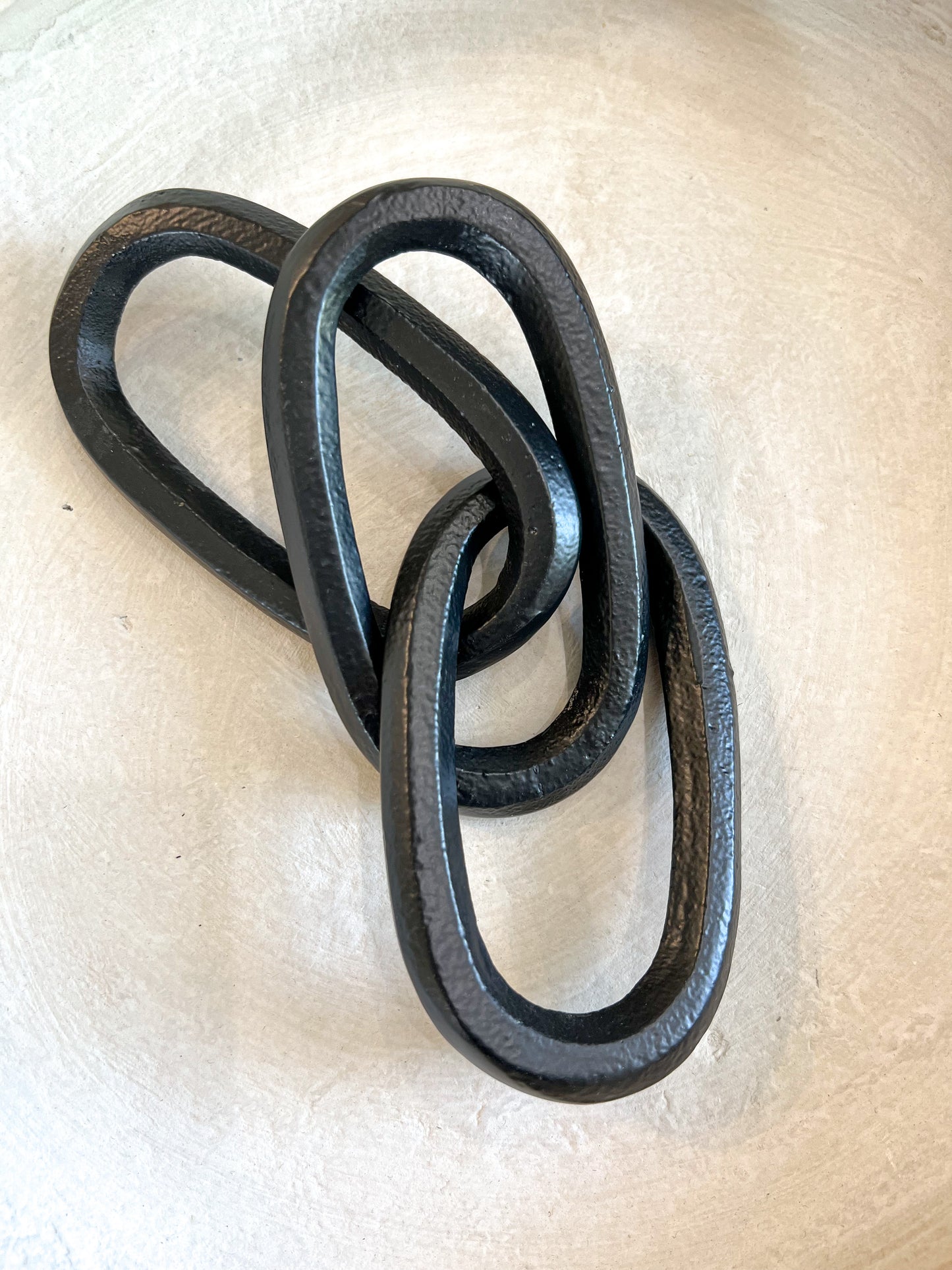 Black metal links