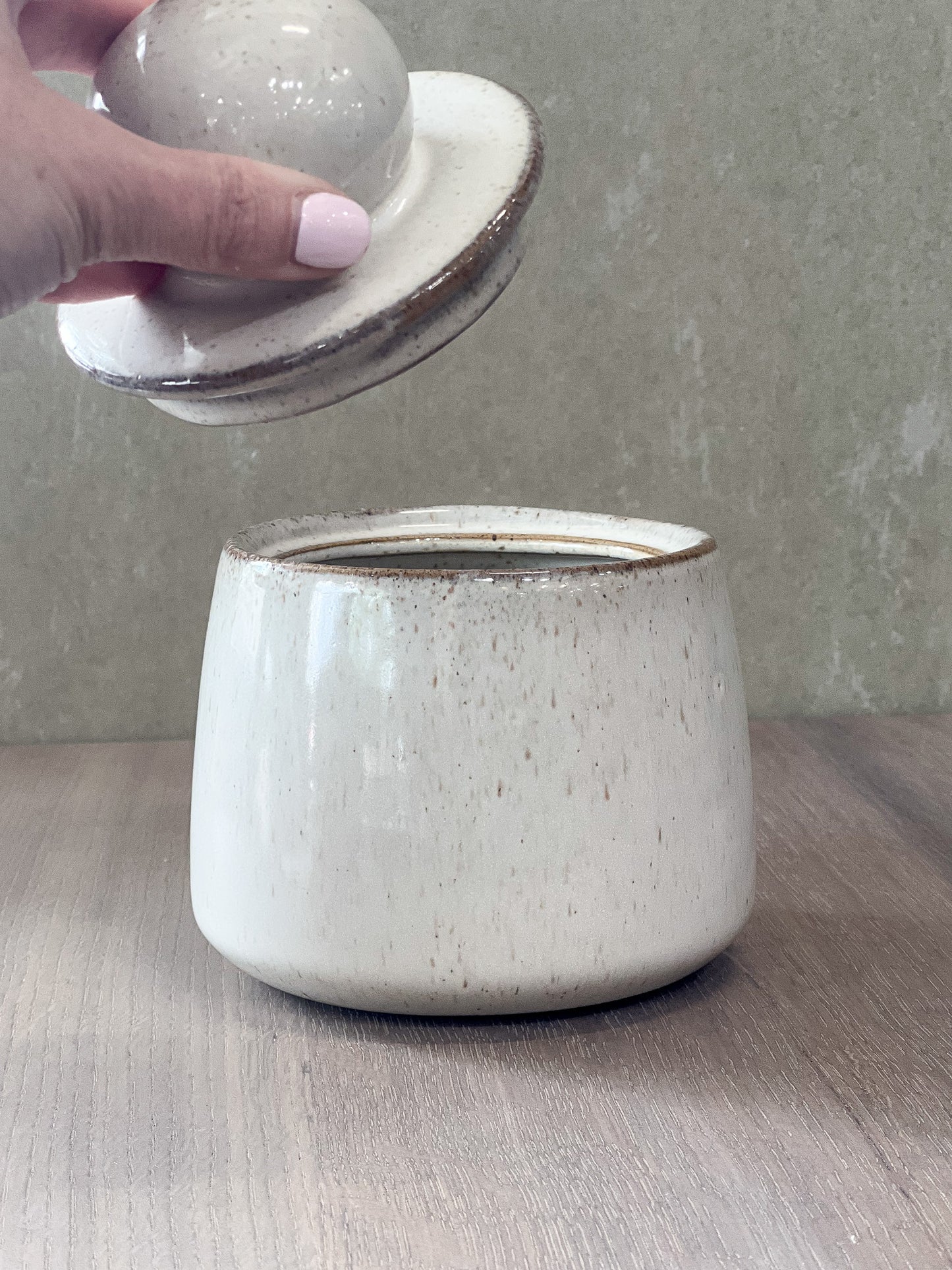 6" Stash pot