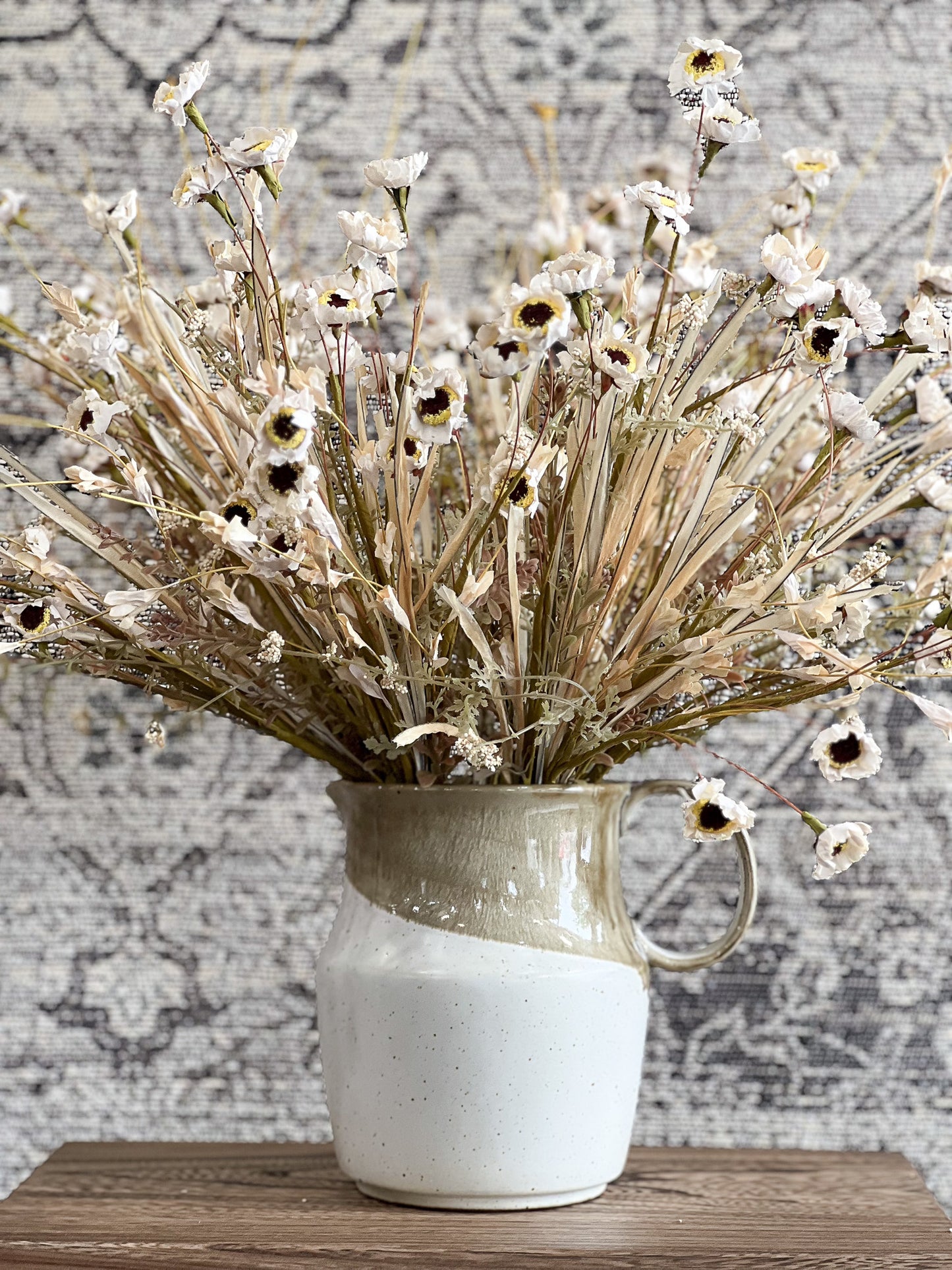 22" Cream Daisy and Grass Bush