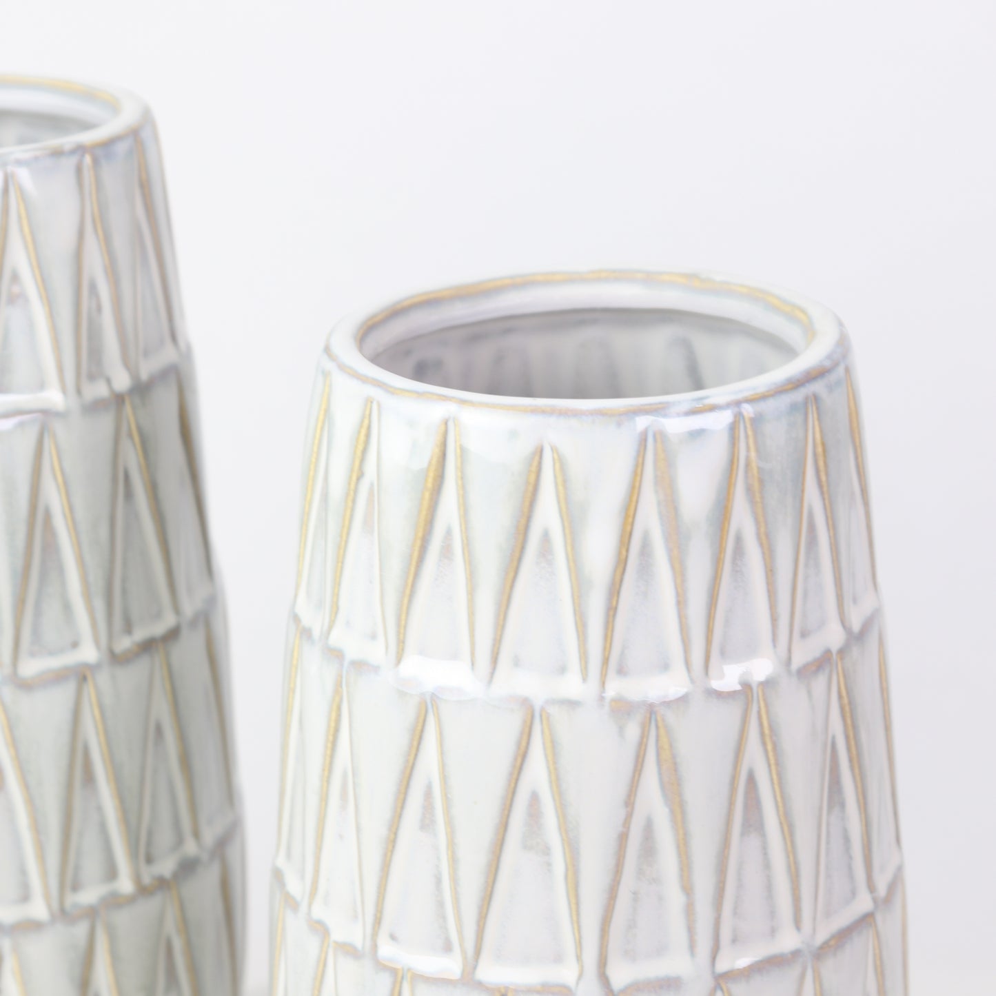 10" White Diamond Vase