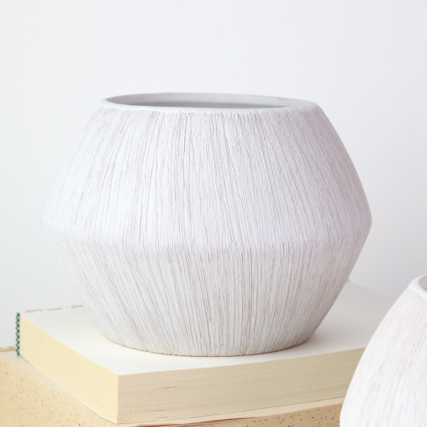 Avon Pot