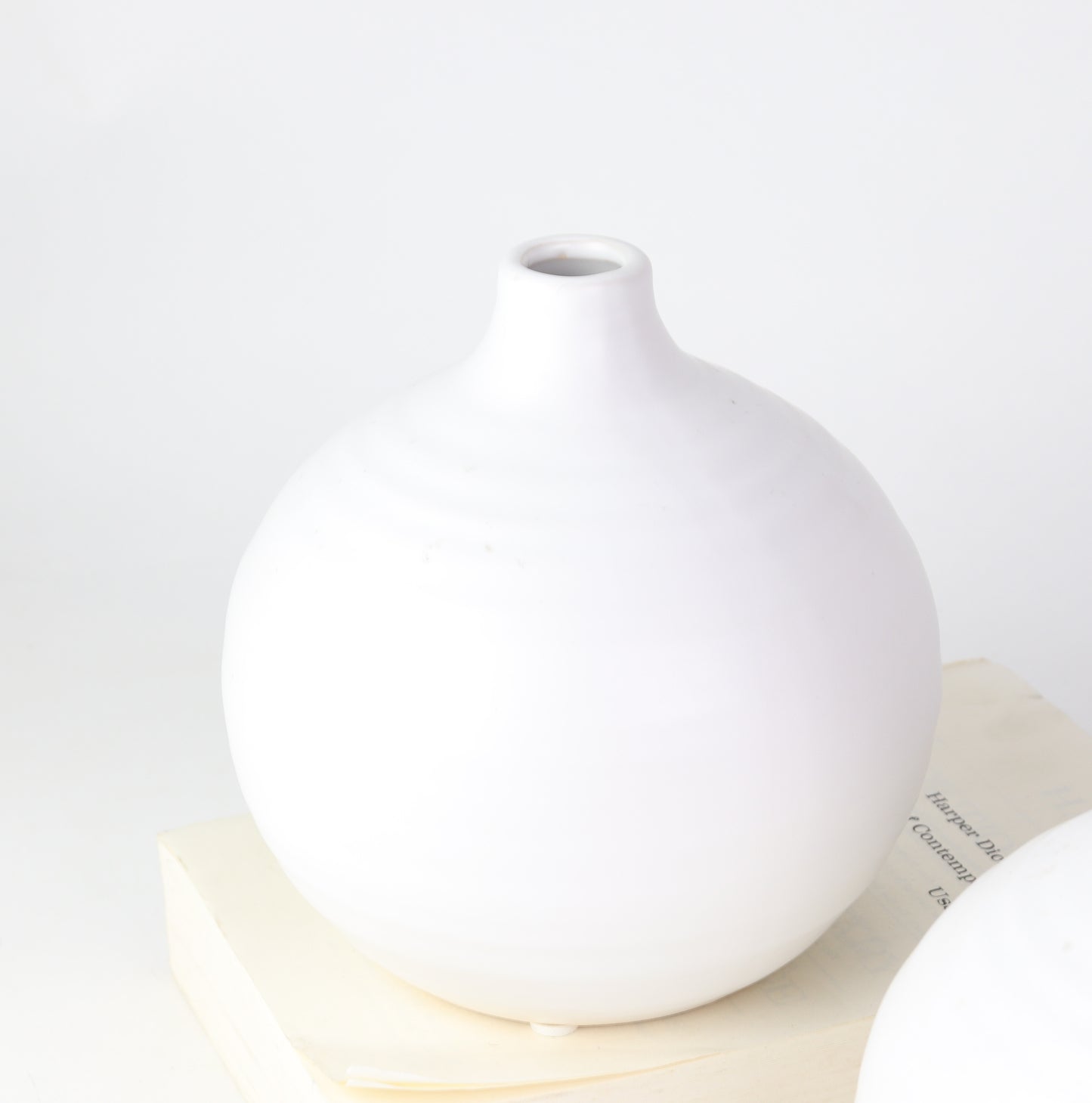 6.5" Swirl Vase