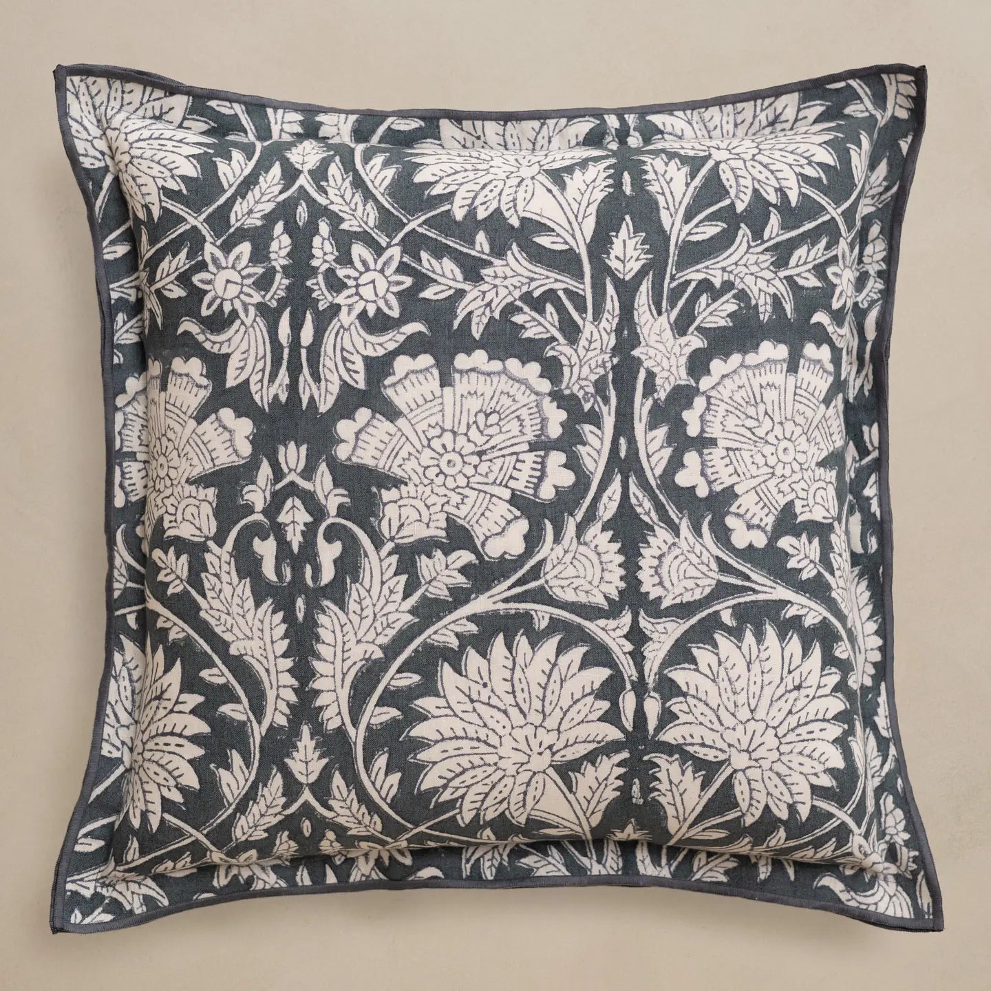 Linen Ophelia PIllow 20"