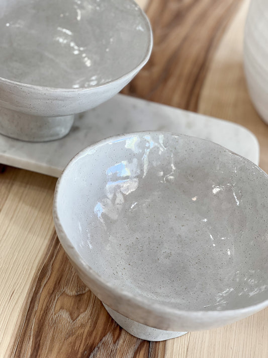 9" Raised Wht Bowl