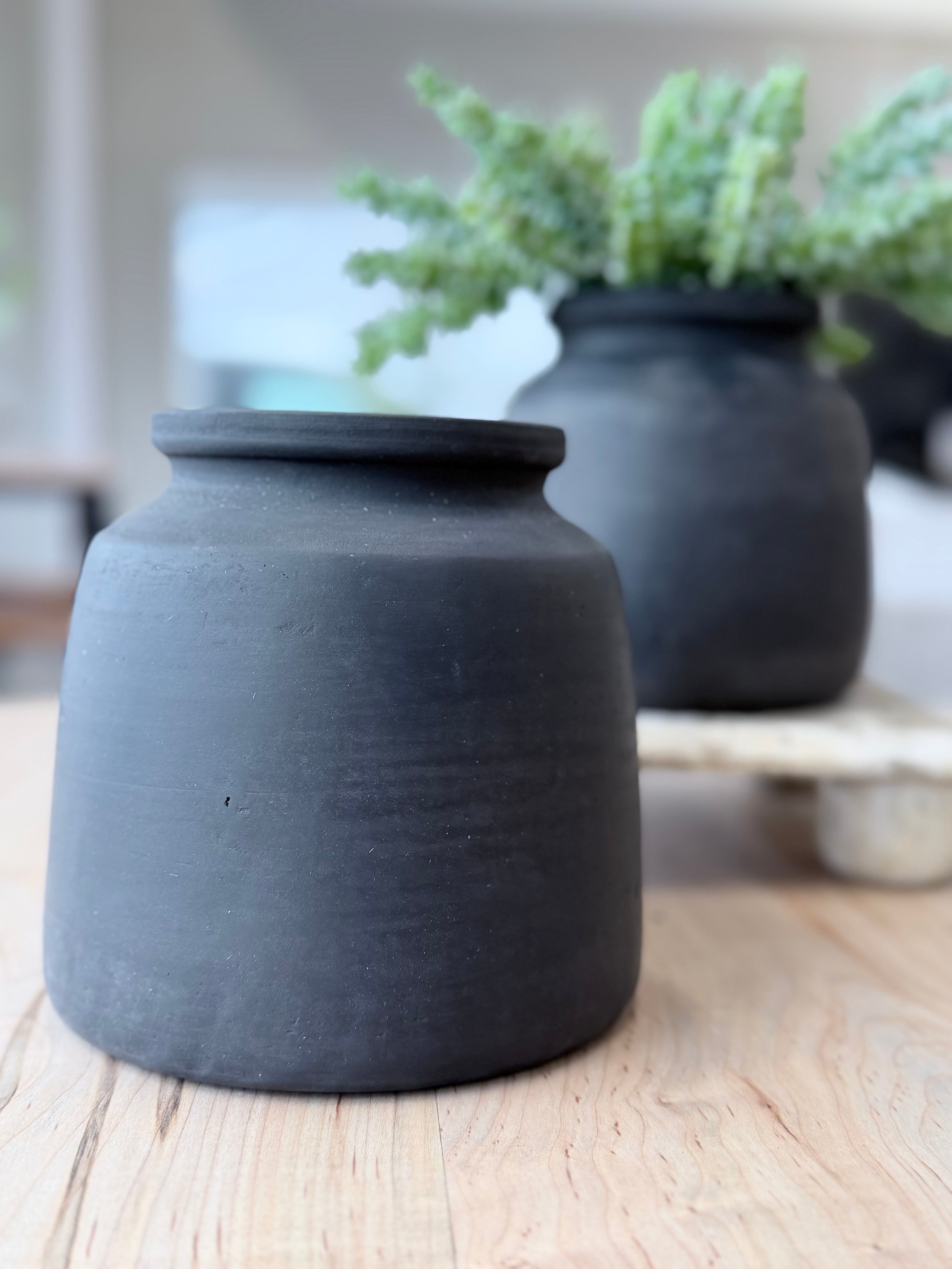 Black Plant Pot