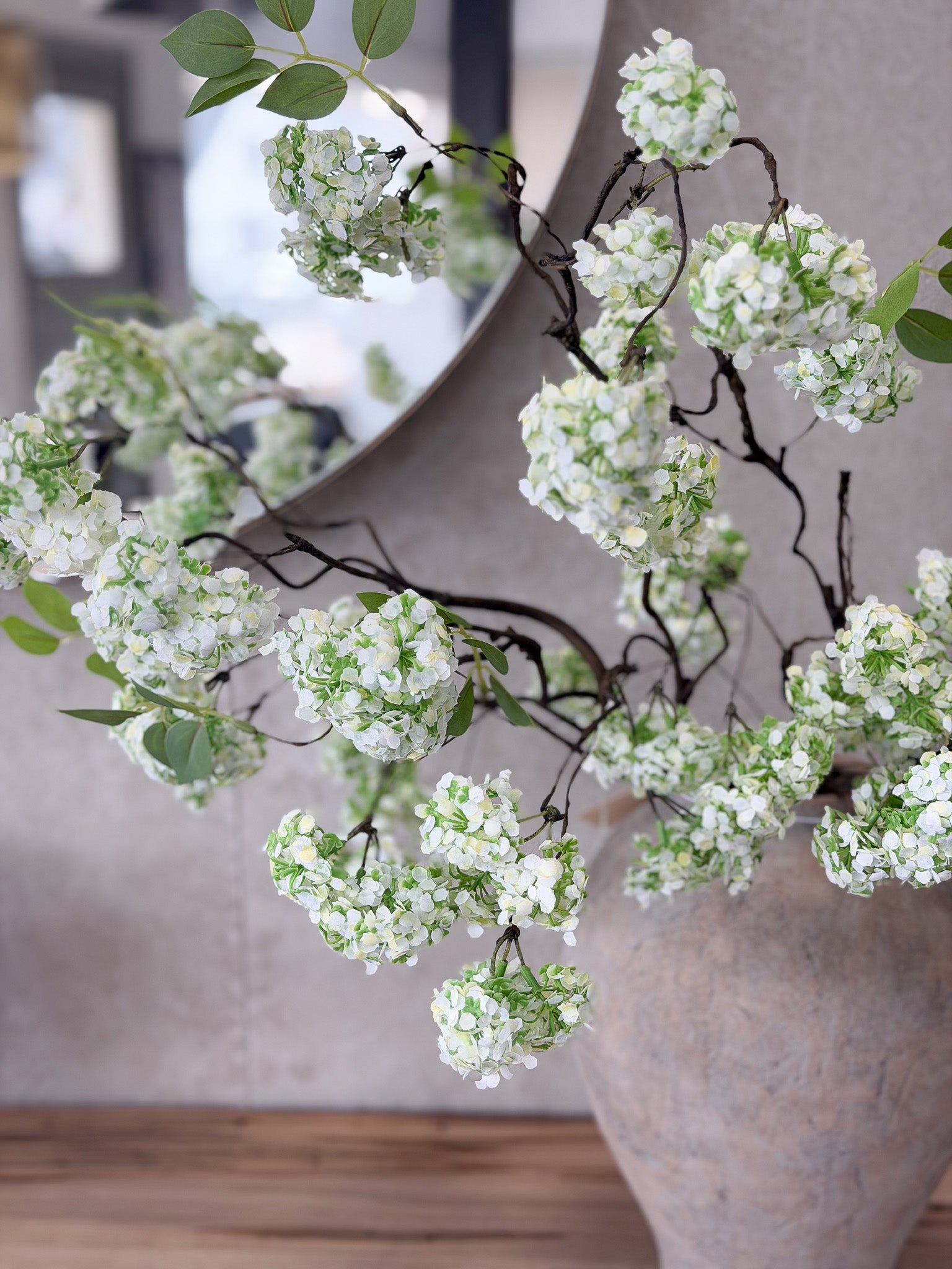 37" wht Hydrangea Branch