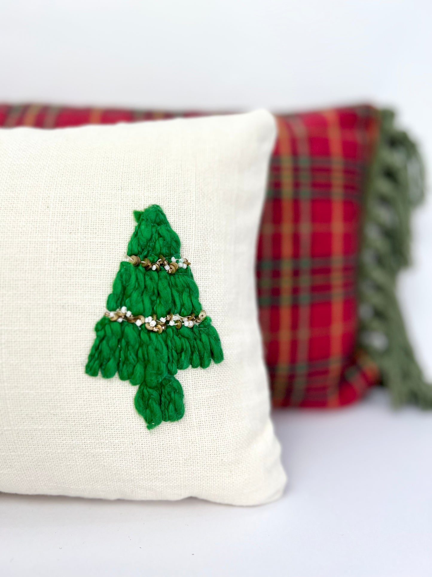 14" x 9" Cotton W/Embroid Tree