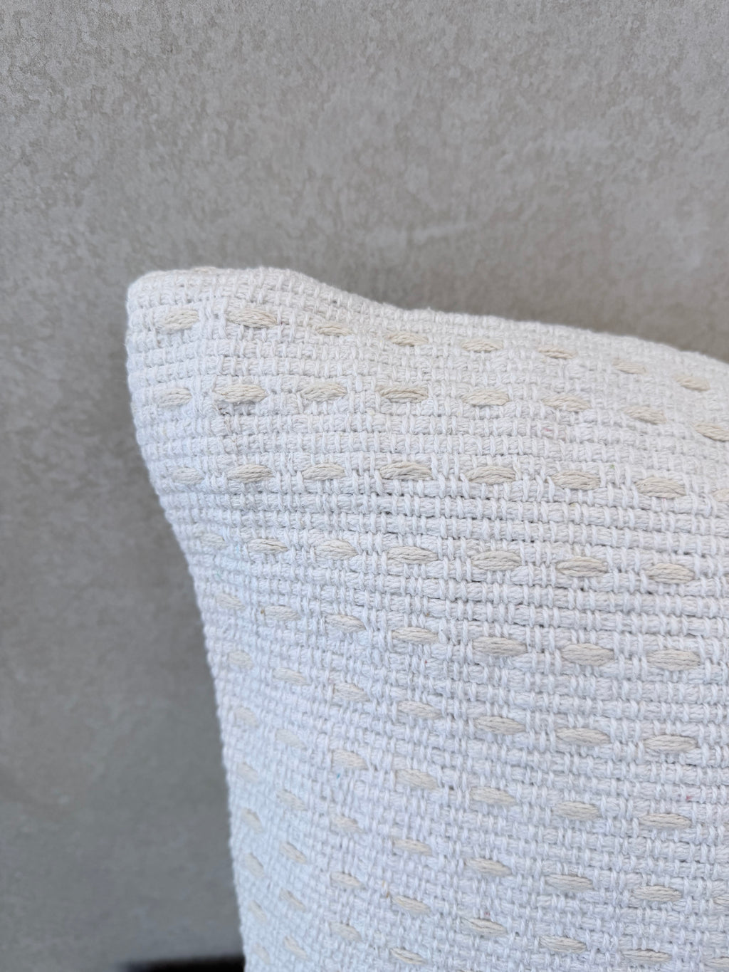 20" Dash Woven Pillow