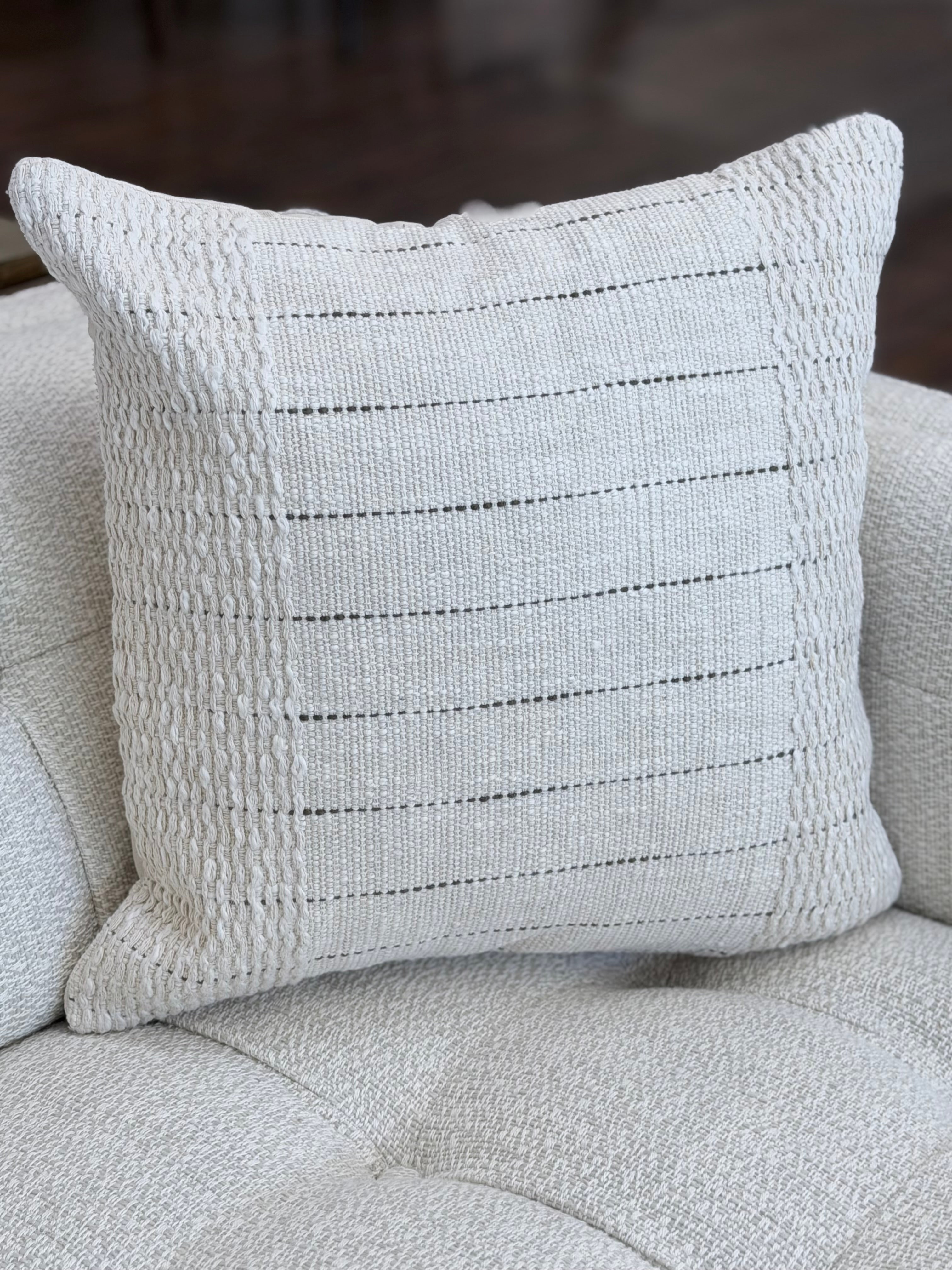 18" Dorthea PIllow