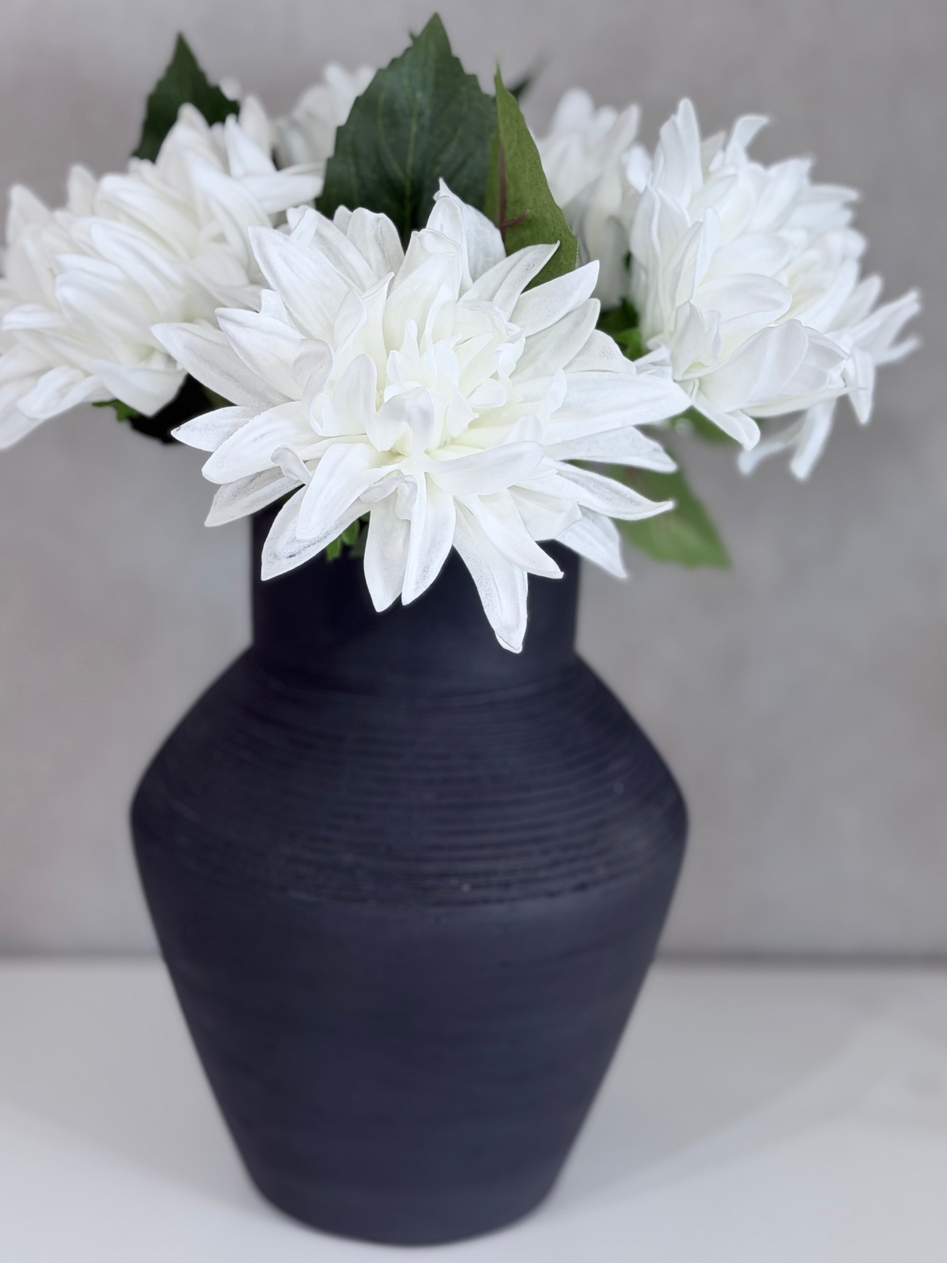 12' White Dahlia