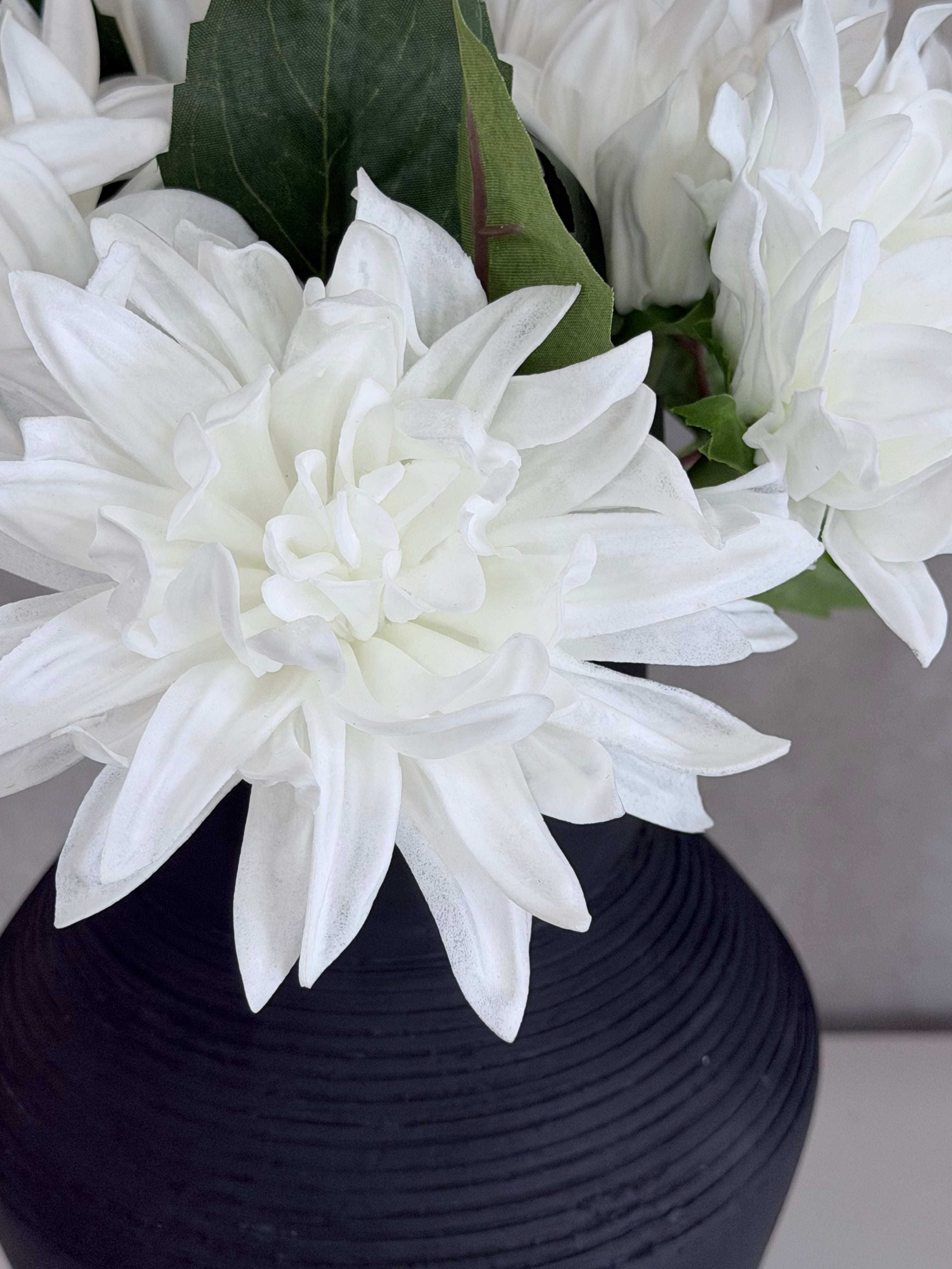 12' White Dahlia