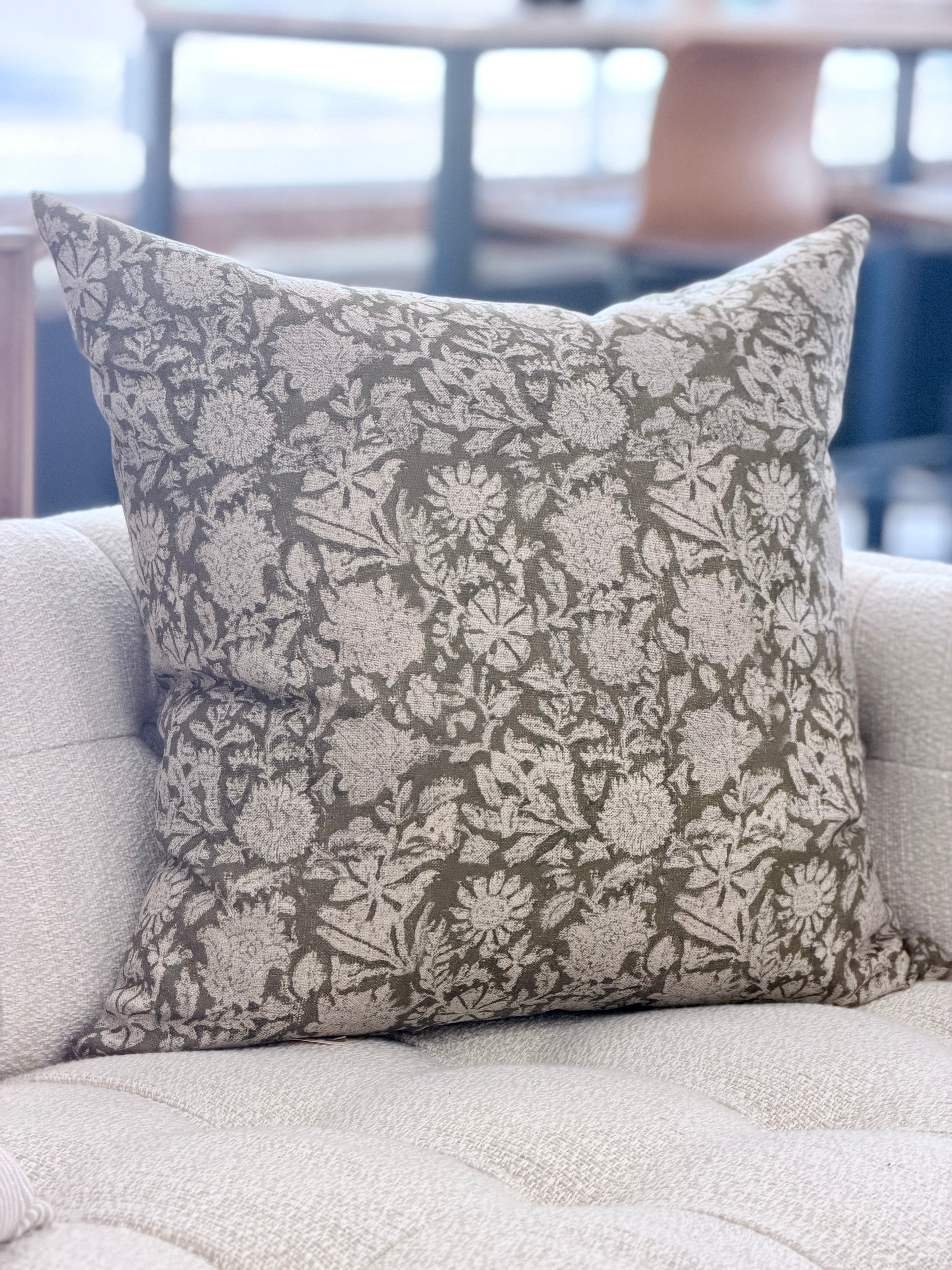 22" Meadow Pillow