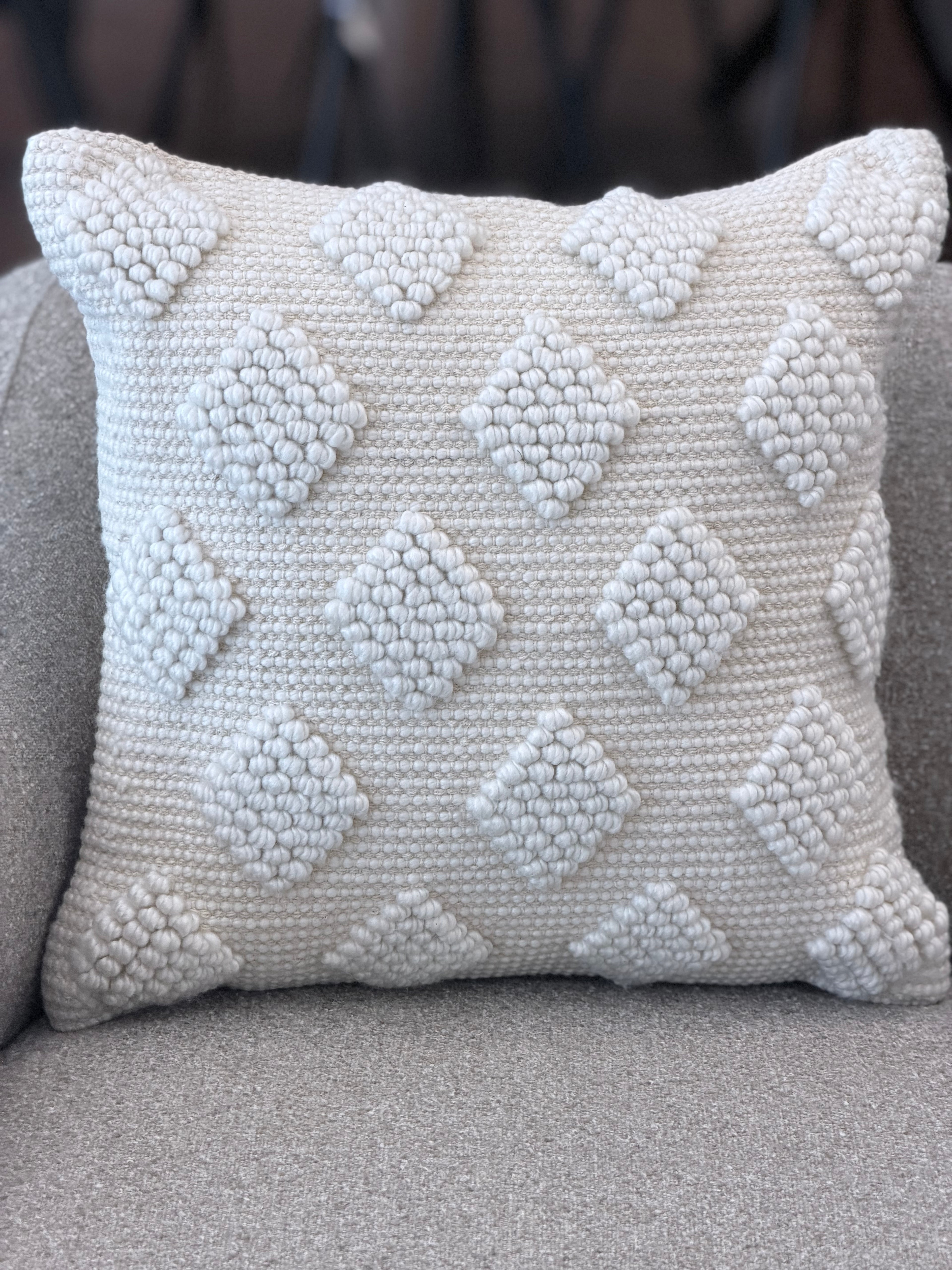 18" Diamond PIllow