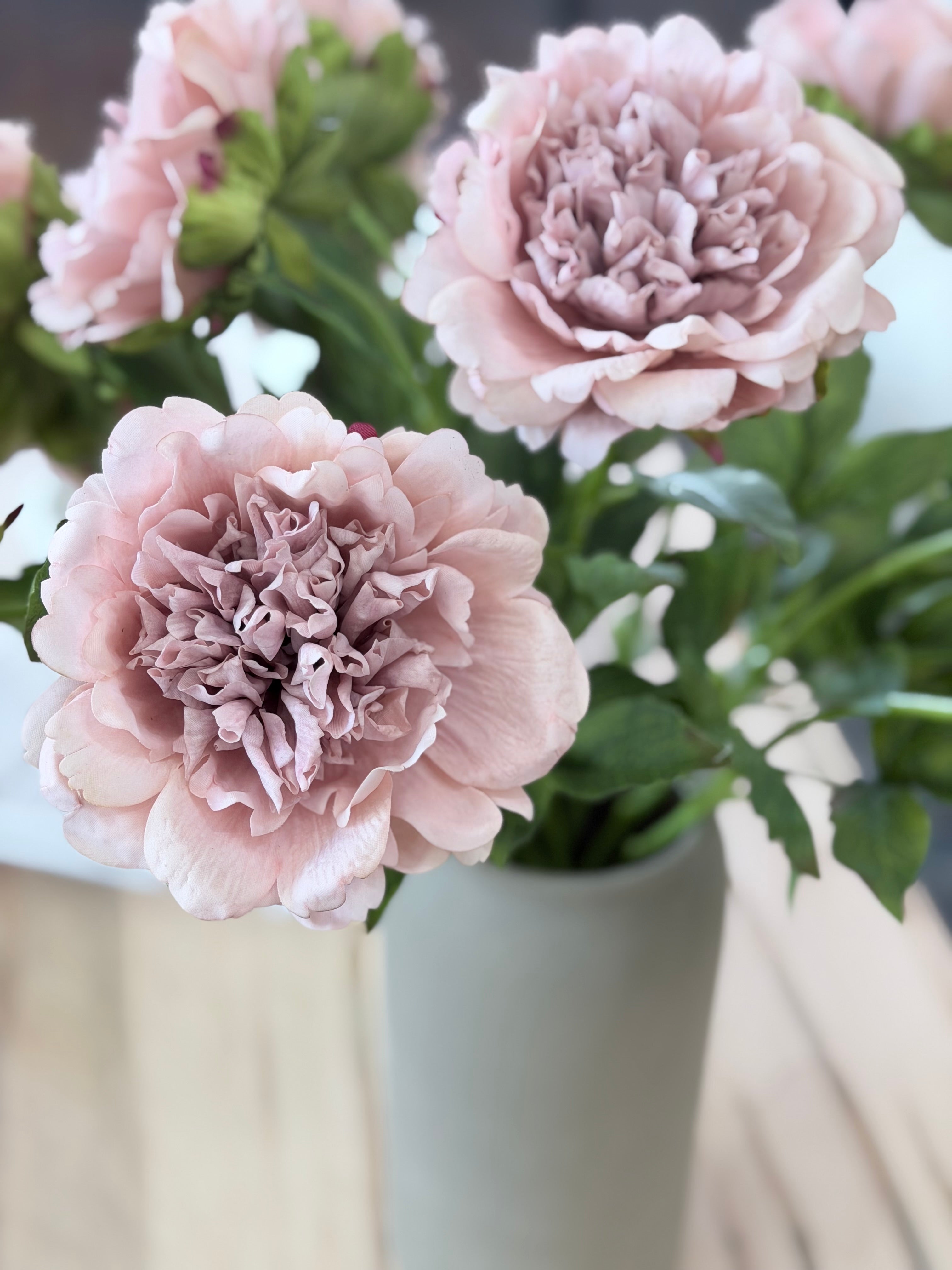 23" Peony Mauve