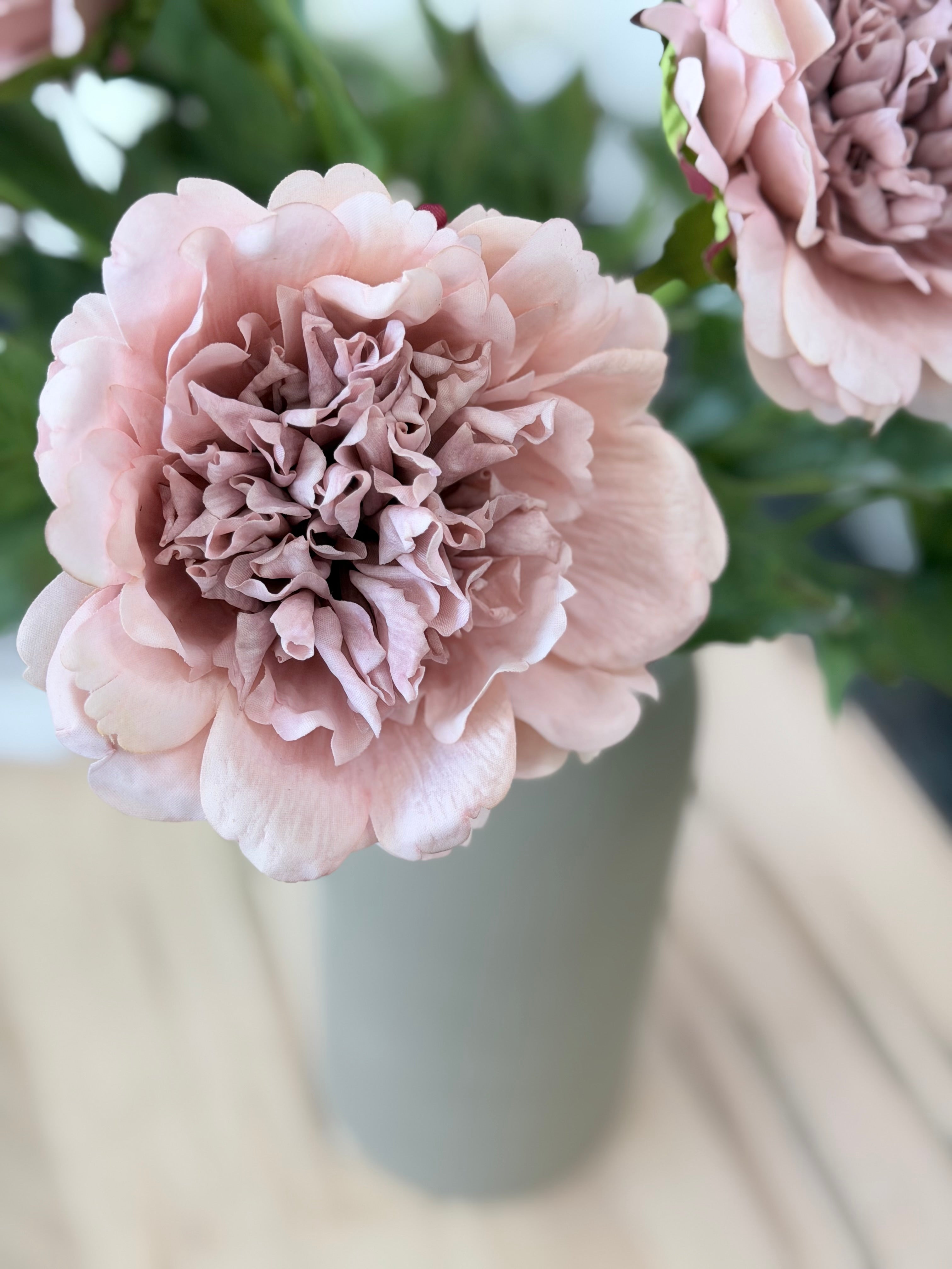 23" Peony Mauve