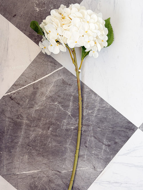 18" Creamy Hydrangea