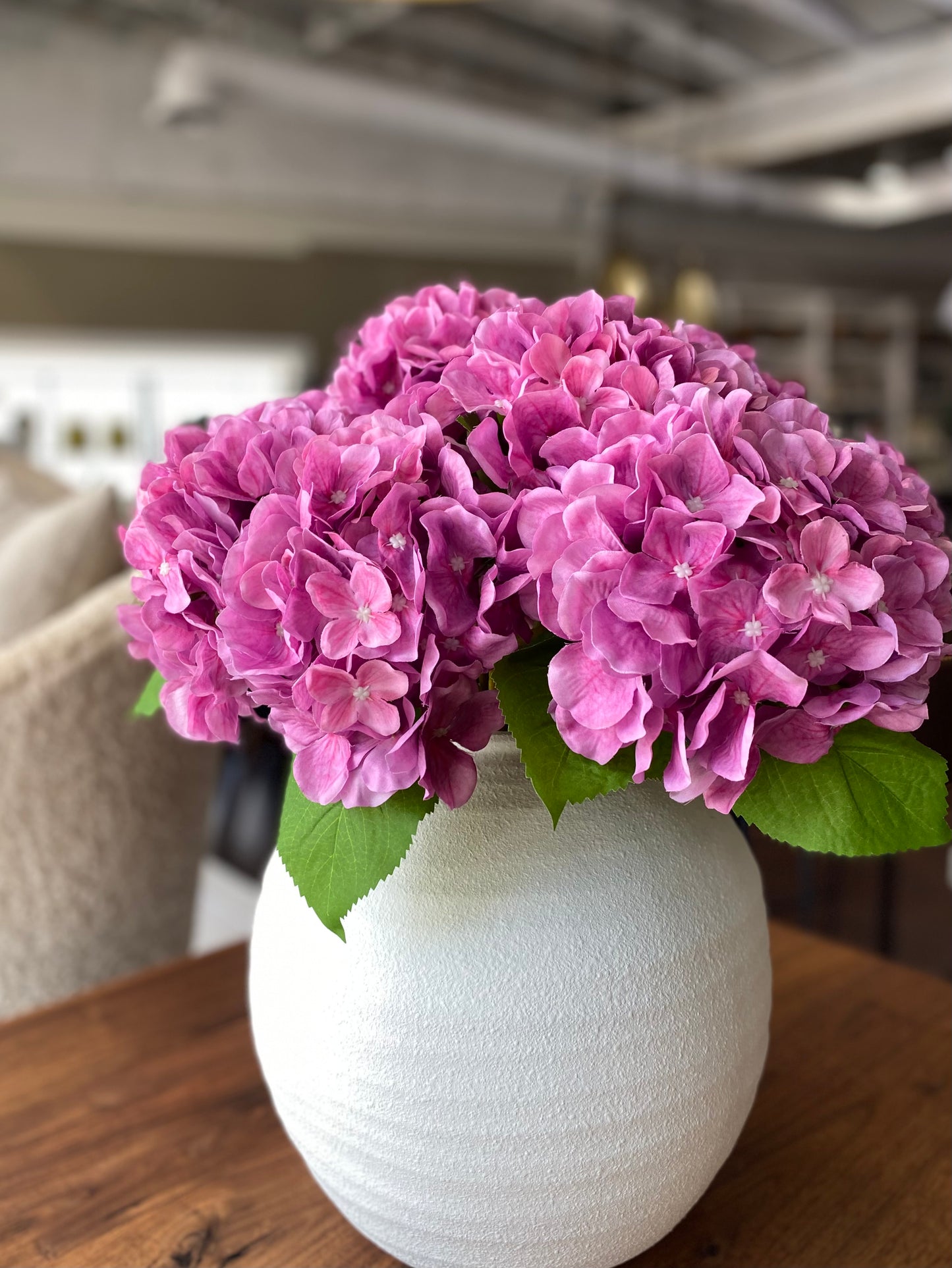 19" Hydrangea Pink