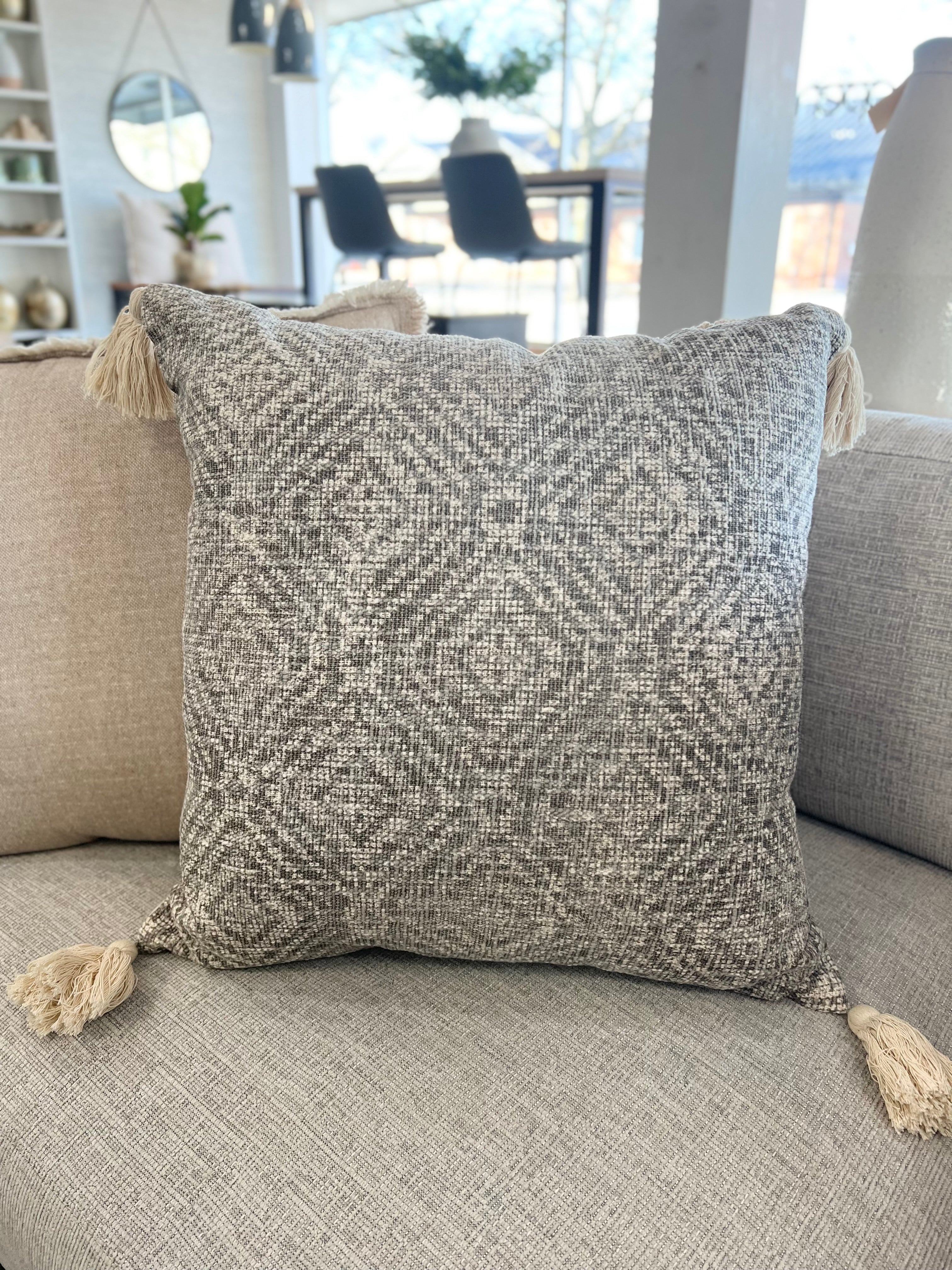 22" Light Grey W/Tassel