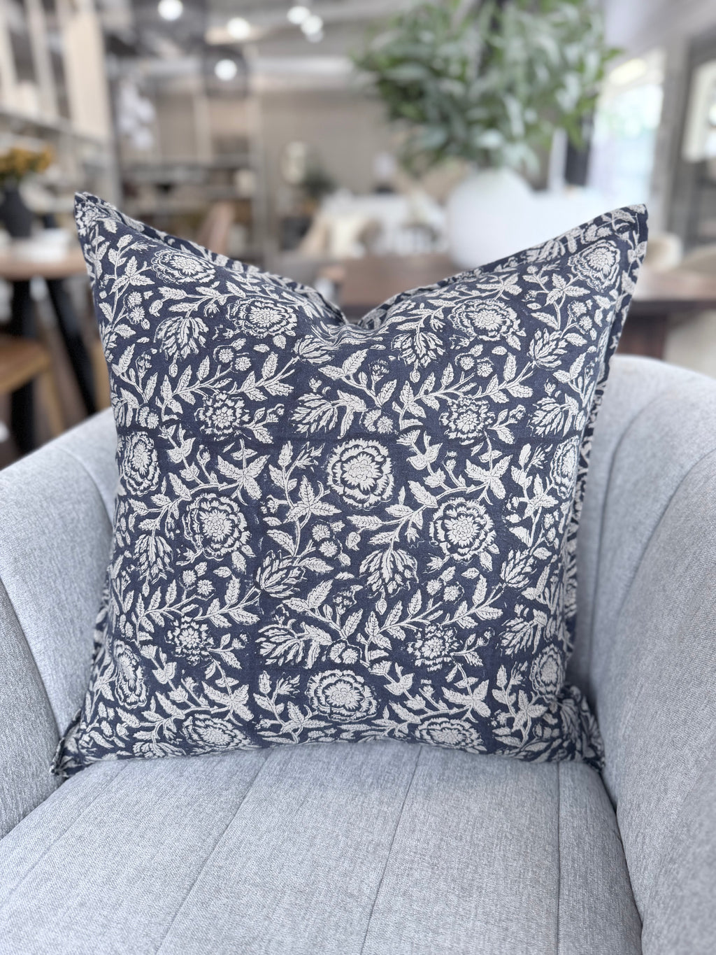 20" Linen Rio Blue