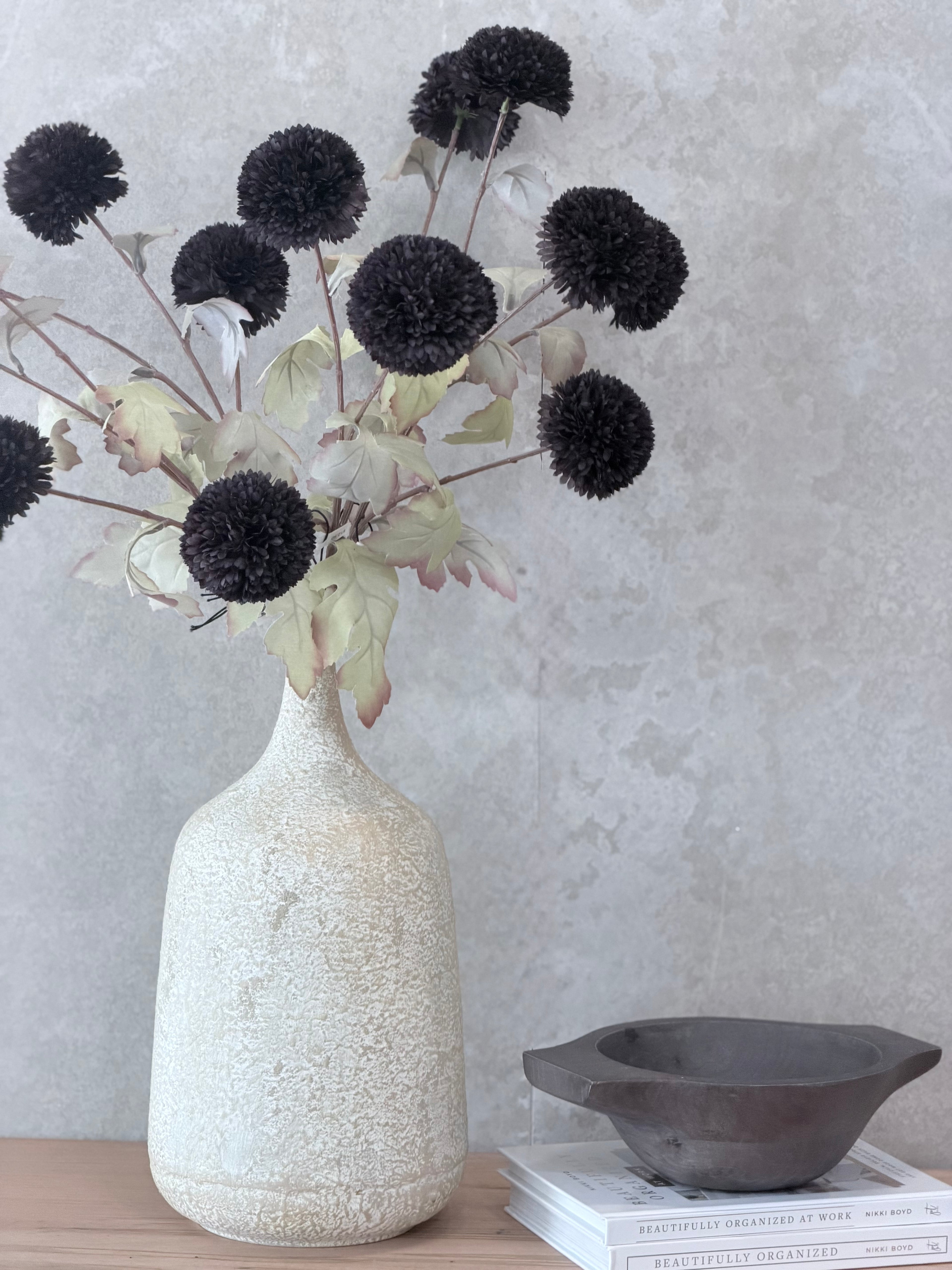 30" Midnight Pom Spray