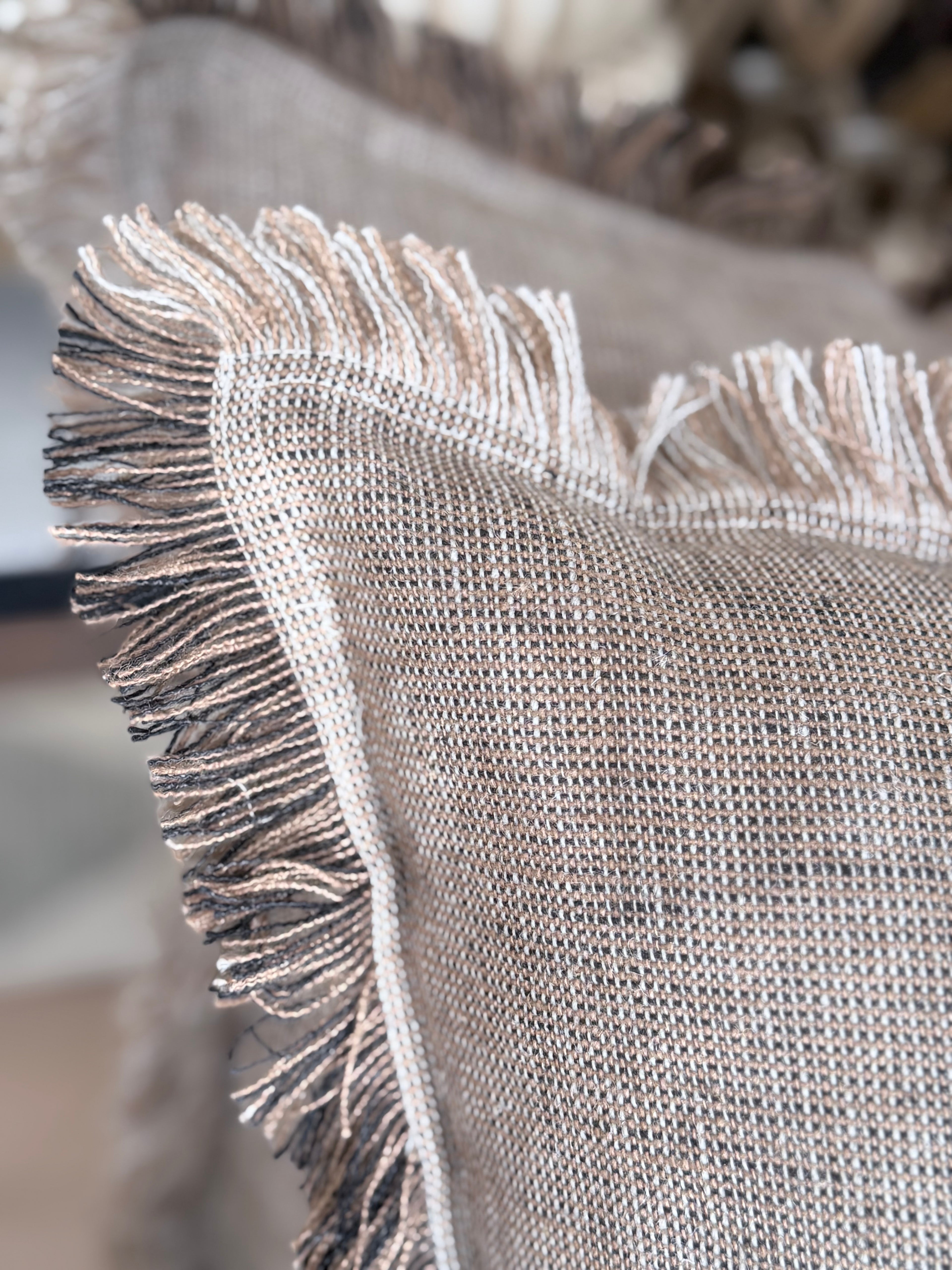 20" Linen Hamlet Brown