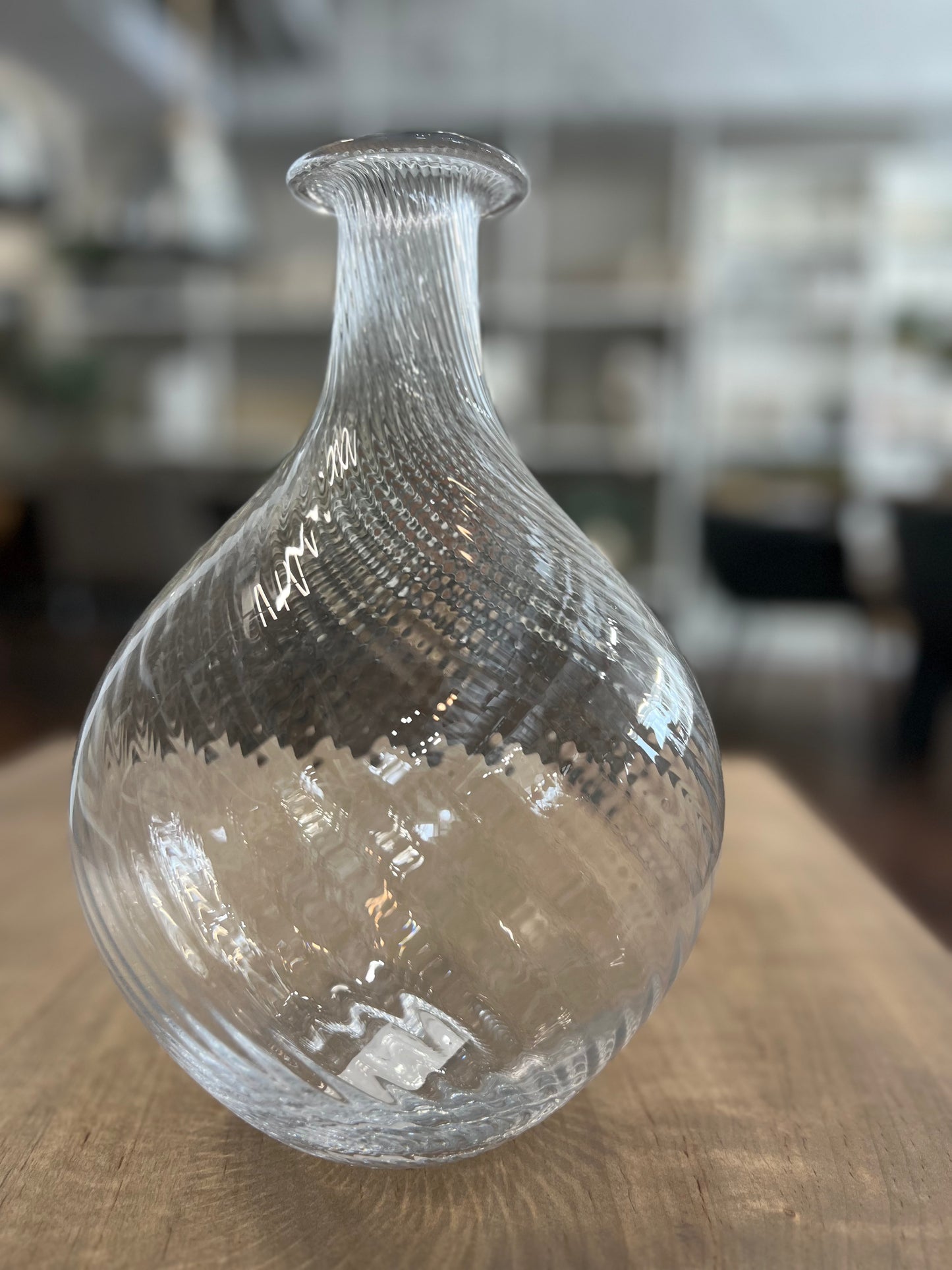 11" Clear Swirl Vase