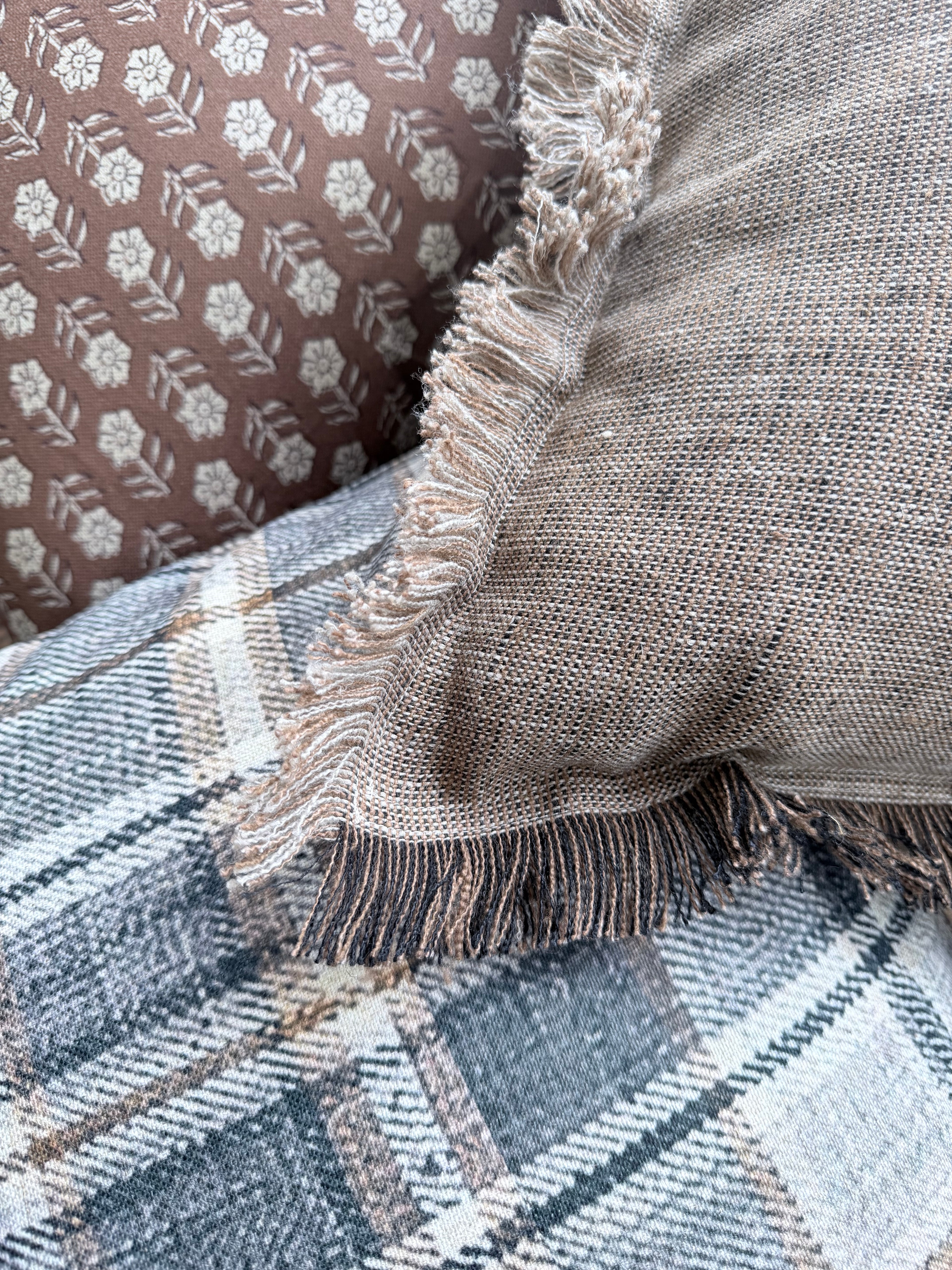 22" Roux Pillow