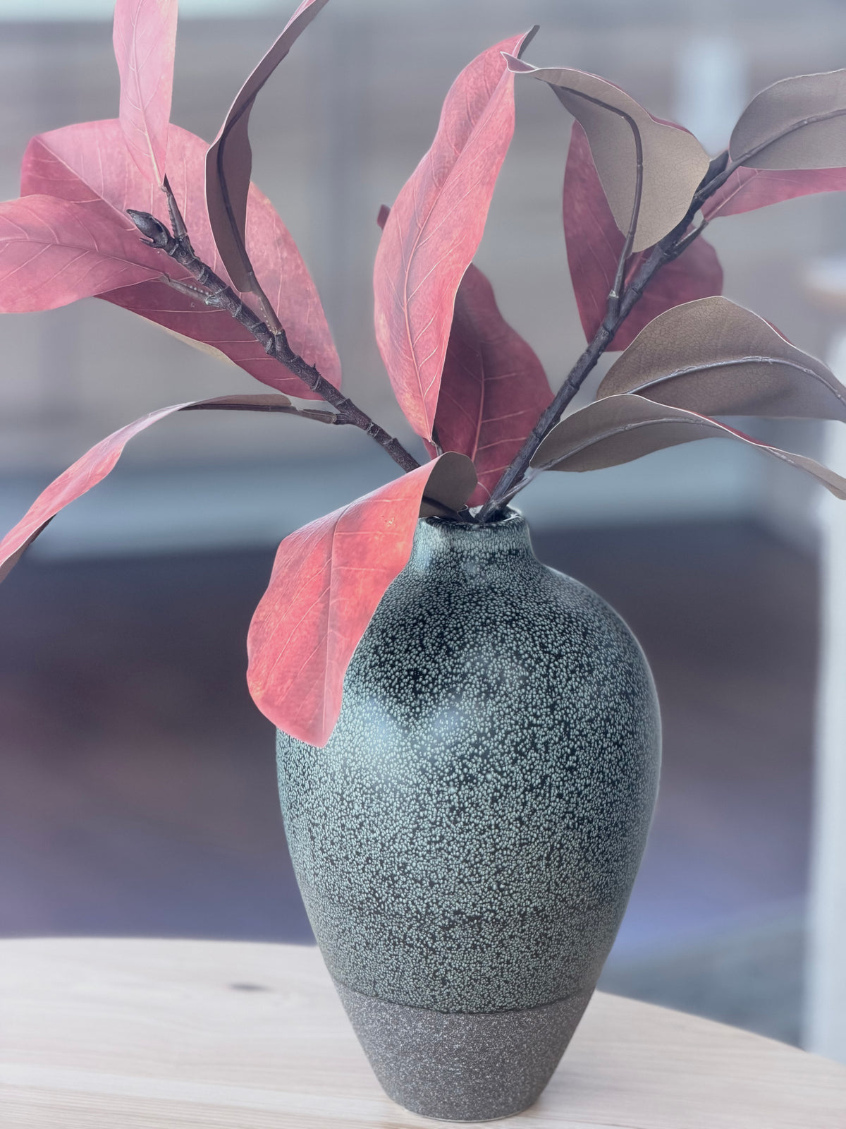Magnolia Leaf Red