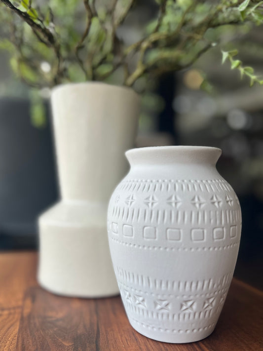 6.4" Patterned White Vase