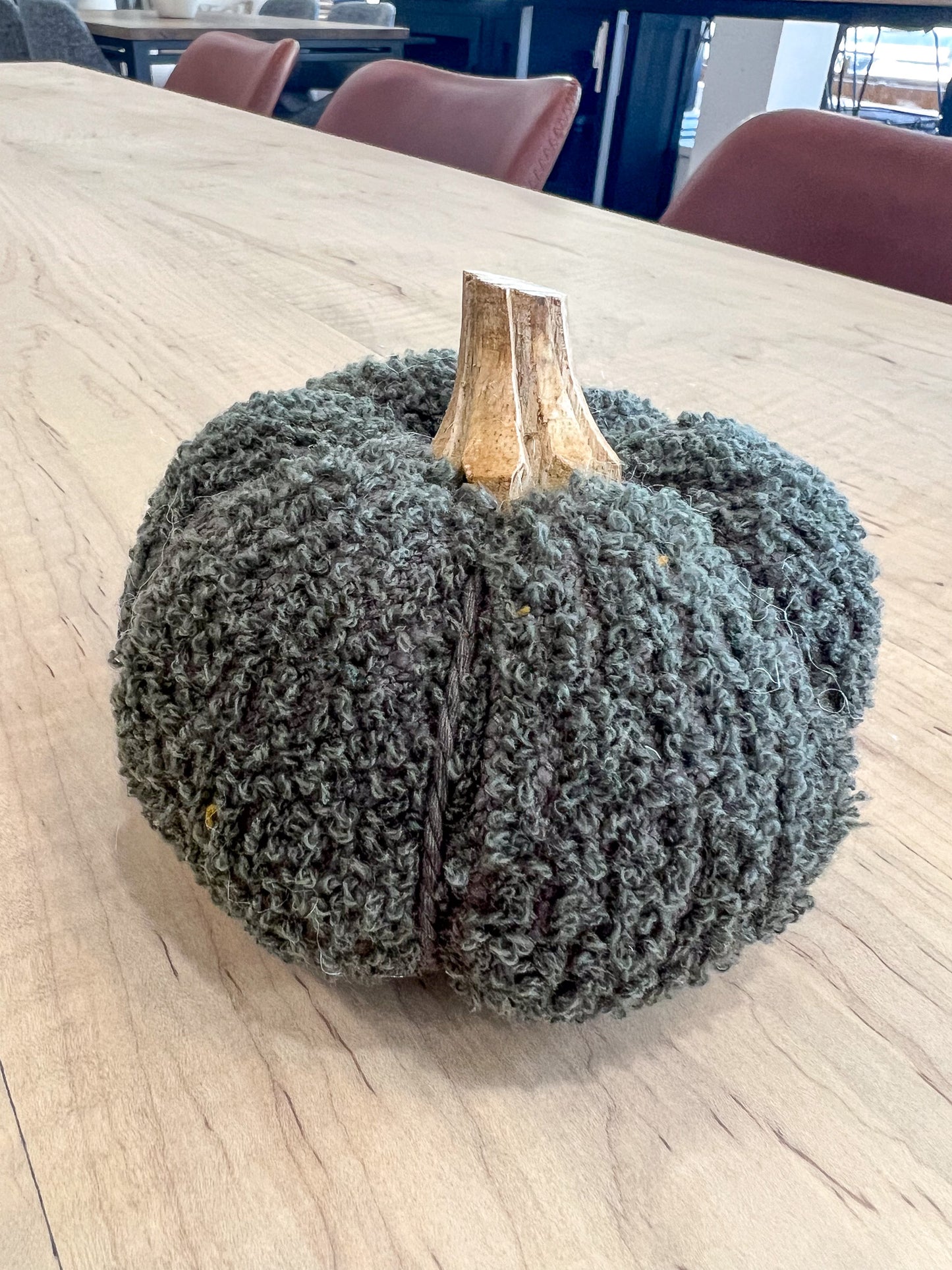 4.75" Boucle/Velvet Pumpkin