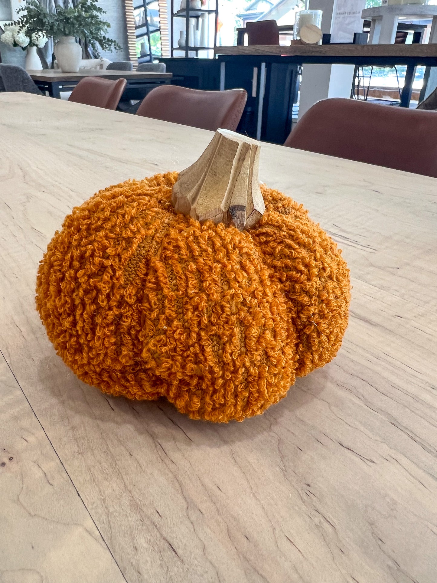 4.75" Boucle/Velvet Pumpkin