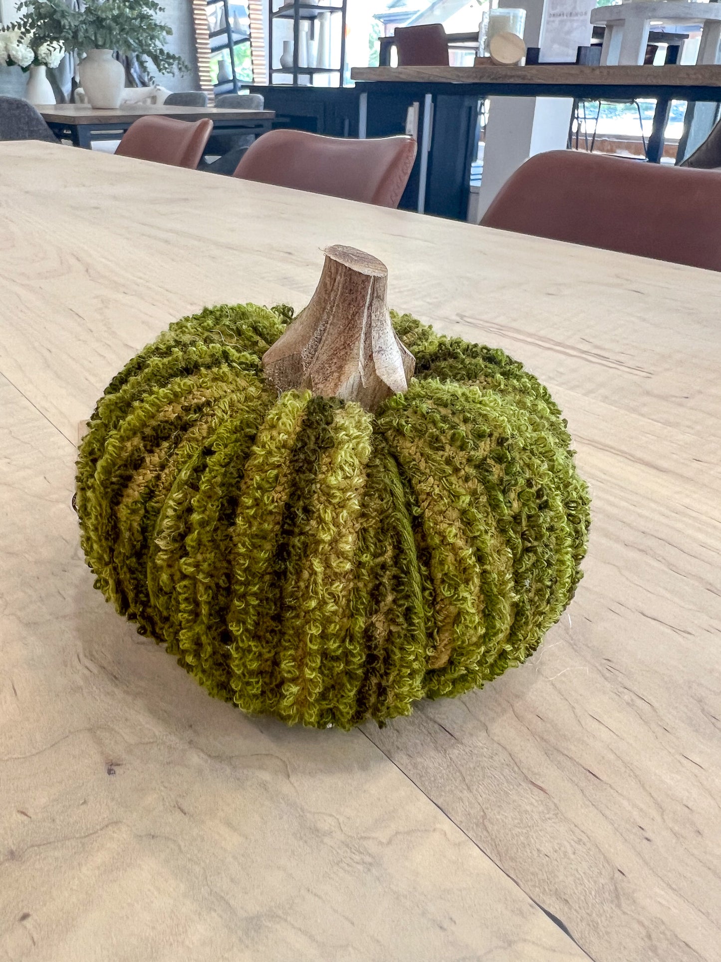 4.75" Boucle/Velvet Pumpkin